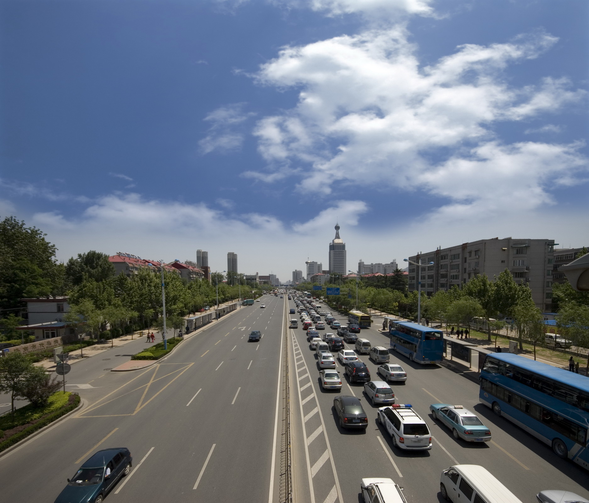 濟南市經(jīng)十路道路與環(huán)境建設工程