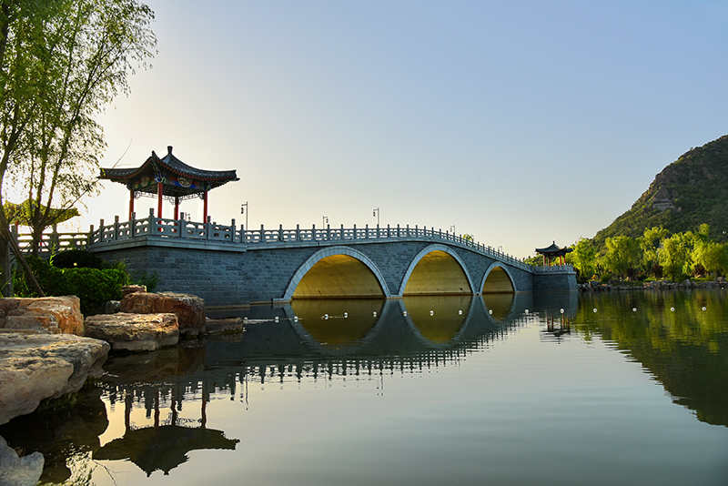 濟(jì)南華山洼濕地公園崇正橋、煙雨橋